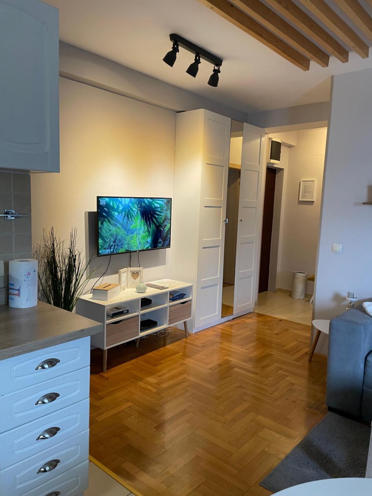 Apartment Cerska Mrb Belgrado Buitenkant foto