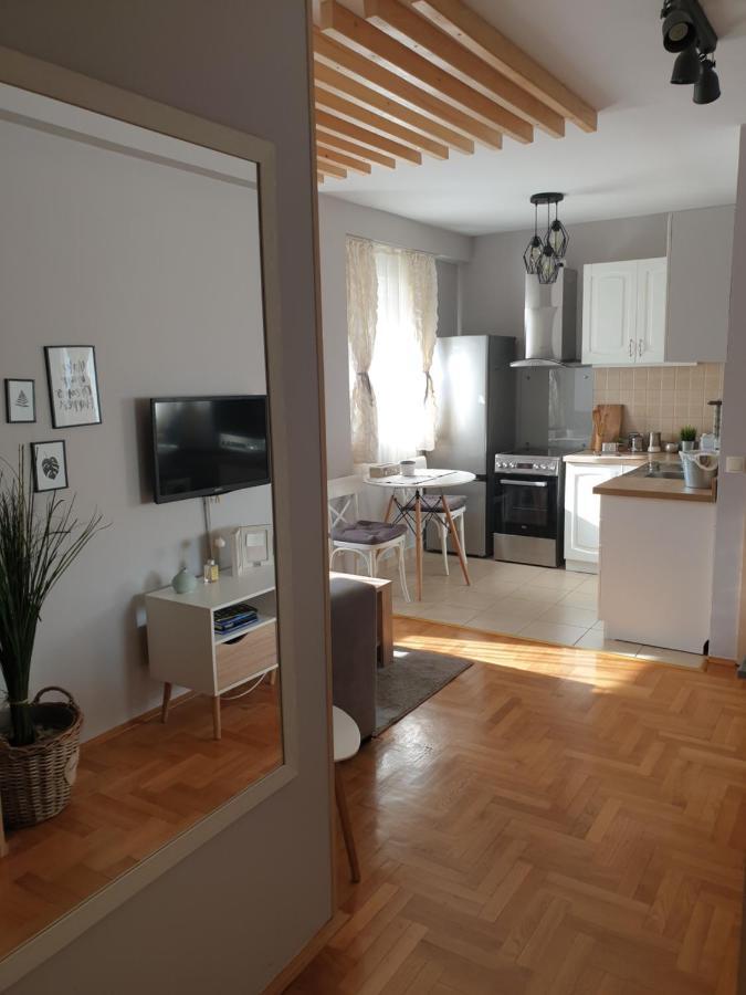 Apartment Cerska Mrb Belgrado Buitenkant foto