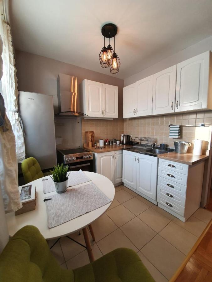 Apartment Cerska Mrb Belgrado Buitenkant foto